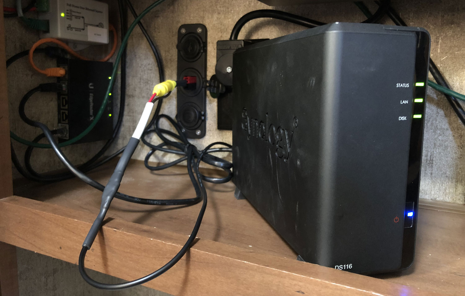 Photo of the Synology powered directly from 12V DC